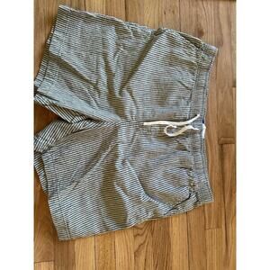Old Navy Black and White Striped Women Shorts